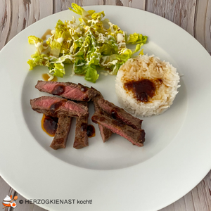 Reissalat mit mariniertem Steak