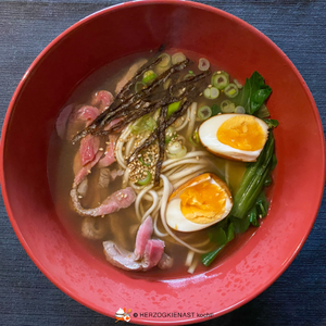 Shoyu Ramen in rotem Bowl