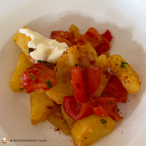Kartoffeln des armen Mannes, serviert mit Aioli